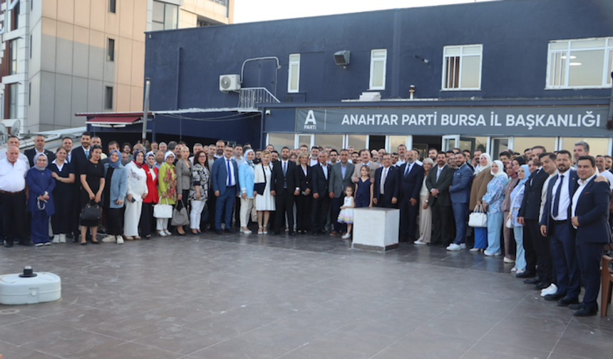 Bursa'da Yeniden Refah’tan Anahtar Parti’ye bir katılım daha