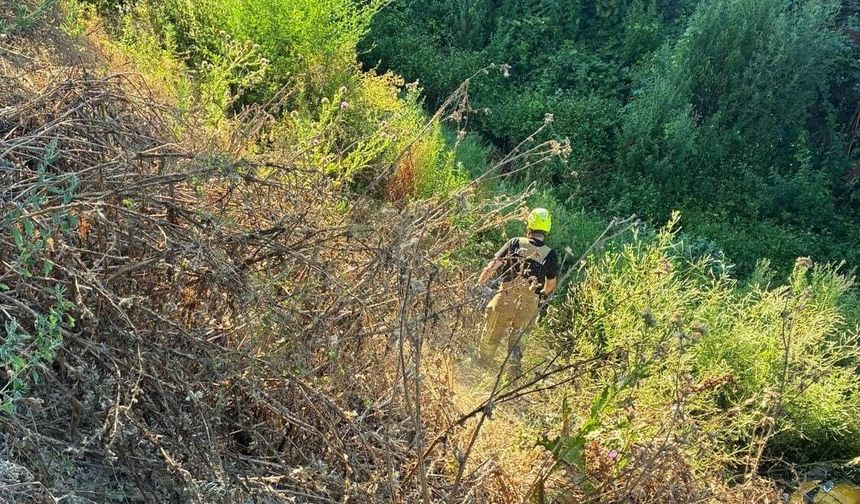 Bursa'da kontrolden çıkan motosiklet şarampole uçtu