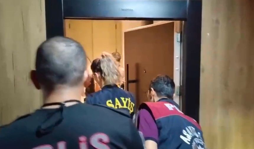 "Güvenli Ödeme Sistemi" kılıfıyla dolandırıcık yapan çete çökertildi: 10 kişi tutuklandı