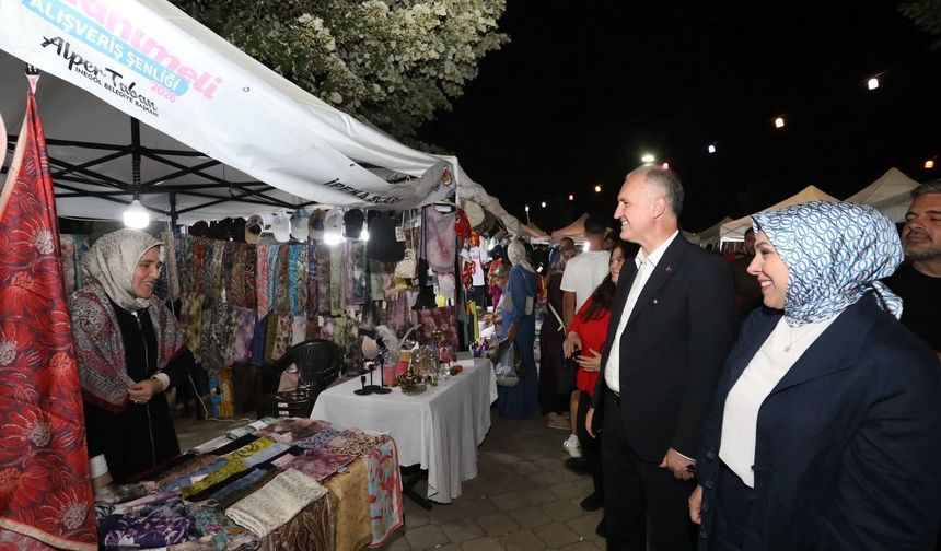 Hanımeli alışveriş şenliği tüm coşkusuyla devam ediyor
