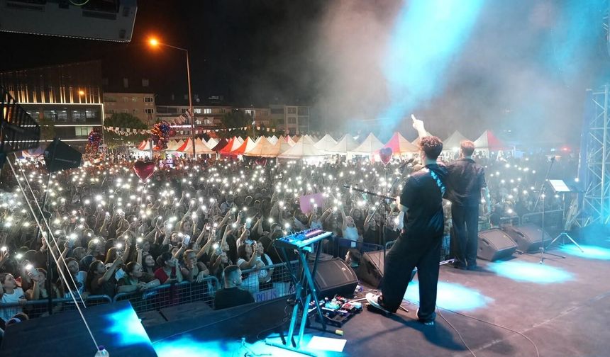 Gürsu'da 28. Armut Festivali coşkuyla sona erdi