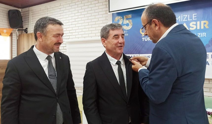 Bursalı CHP’li meclis üyesi AK Parti’ye geçti