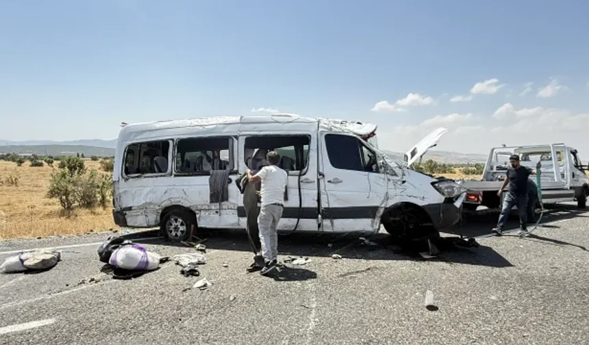 Diyarbakır'da nişan yolunda katliam gibi kaza: 5 ölü, 11 yaralı