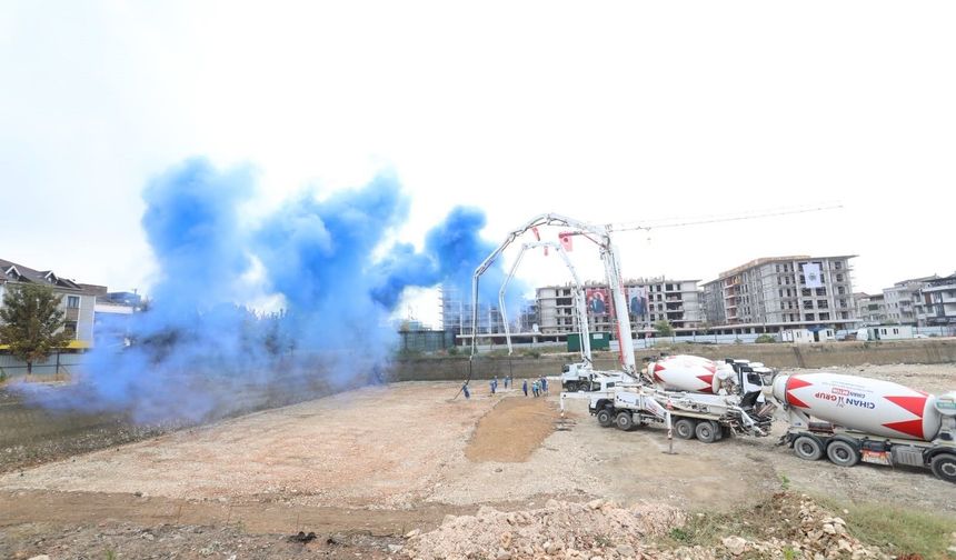 İnegöl'de kentsel dönüşümün 2. ve 3. etaplarında temel atıldı