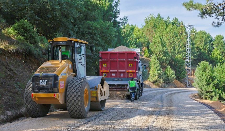 Osmangazi'nin 3 mahallesinde yollar yenileniyor