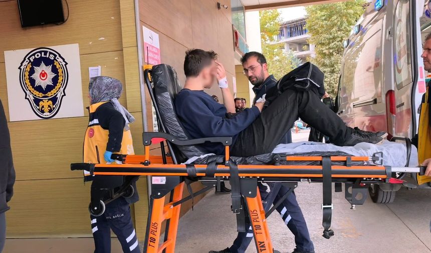 Motosikletini tamir ederken parmağı koptu